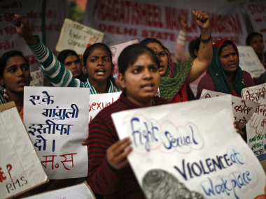 Badaun gangrapes: Civil society groups condemn police, UP govt Badaun gangrapes: Civil society groups condemn police, UP govt