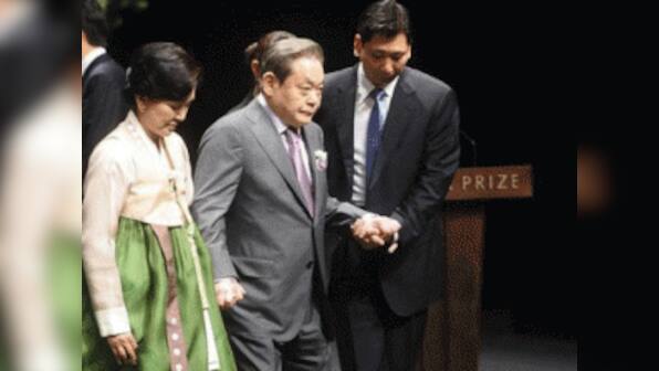 Samsung Electronics chairman suffers cardiac arrest, hospitalised