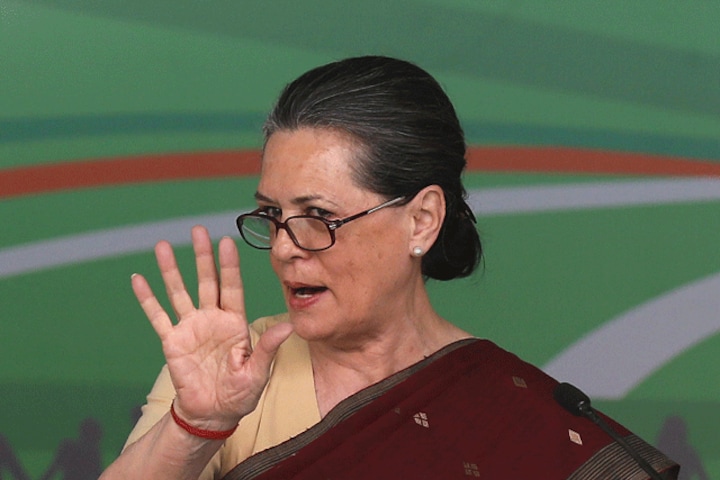 Foreign presents: PM got Rs 9 lakh Rolex; Sonia Gandhi got Rs 7 lakh gold necklace