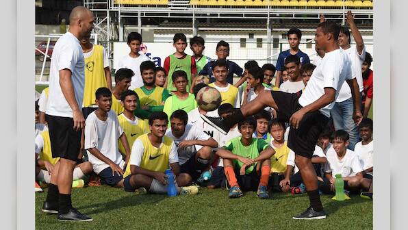 Photos: Mumbai kids meet India's most popular Brazilian footballer 