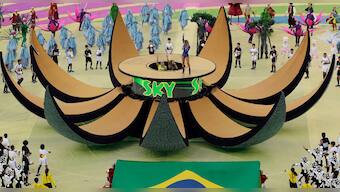 Glitz, glamour and Pitbull: Colourful start for World Cup 2014