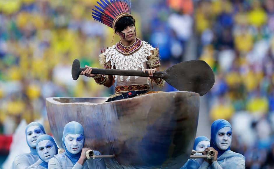 United States singer Jennifer Lopez performs during the 2014 World Cup opening ceremony ahead of the group A soccer match between Brazil and Croatia, the opening game of the tournament, in the Itaquerao Stadium in Sao Paulo, Brazil, Thursday, June 12, 2014. (AP Photo/Frank Augstein)