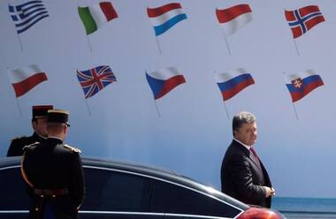 Ukraine's Poroshenko to be sworn in as east seethes with separatist conflict