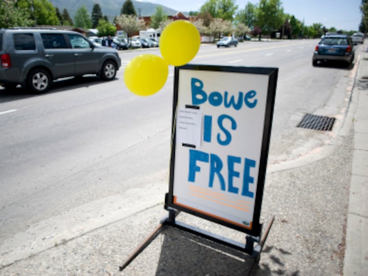 Taliban releases handing over video of detained US soldier Bergdahl