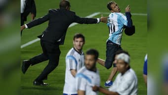 FIFA World Cup 2014: Fans invade pitch during Argentina training