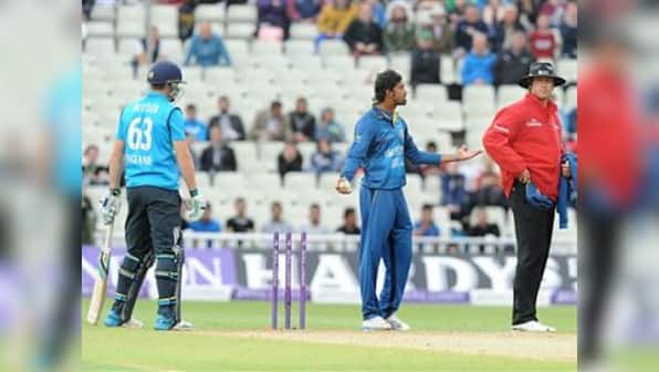 Senanayake booed by crowd after 'Mankading' Buttler