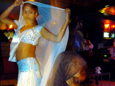 Reining carnality! Sanitising Mumbai dance bars is a jolly good idea Reining carnality! Sanitising Mumbai dance bars is a jolly good idea