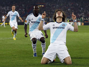 David Luiz signs for PSG, becomes world's most expensive defender David Luiz signs for PSG, becomes world's most expensive defender