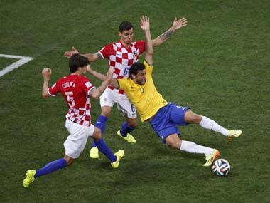 World Cup 2014: Diving becomes popular debate after Fred flops World Cup 2014: Diving becomes popular debate after Fred flops