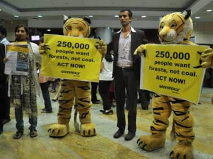Home Ministry asks RBI to block foreign funding to Greenpeace India Home Ministry asks RBI to block foreign funding to Greenpeace India