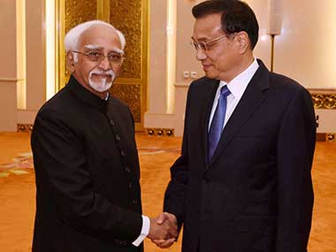 Vice President Hamid Ansari with Chinese Preimer Li Keqiang. PTI