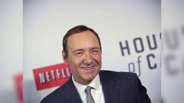 If you don't answer that I will: Ringing mobile upsets Spacey on stage