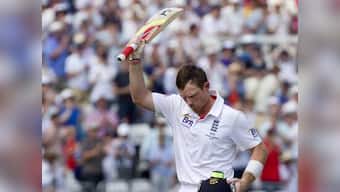 Bell wins England's cricketer of the year award, vows to lead from front