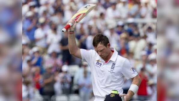 Bell wins England's cricketer of the year award, vows to lead from front