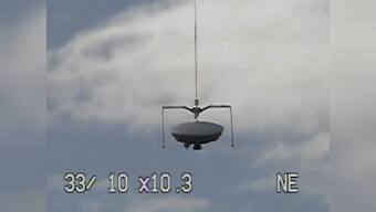 Nasa's 'flying saucer' for Mars splashes back down after test