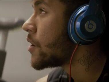 #3 Neymar da Silva Santos Jnior: At 22, Brazilian Neymar is one of the younger superstars in this list but he more than makes up for it with his prodigious skills. His varying hairstyles also help set him apart. In 2013, he earned a cool $28 million.