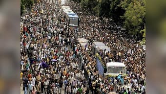 Stampede situation outside Eden Gardens as KKR celebrate IPL win