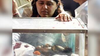 Lighting her father's pyre: Pankaja Munde makes history
