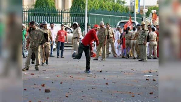 SP, BJP workers clash in UP over rail fare hike
