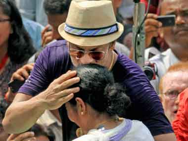 Kolkata police stations' new job: distribute tickets for KKR celebrations Kolkata police stations' new job: distribute tickets for KKR celebrations