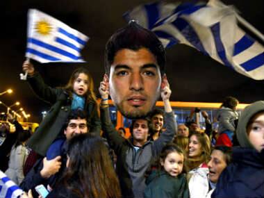 FIFA 2014: Uruguay fans angry after 'biter' Suarez gets banned 