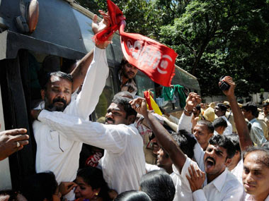 Imposition of Hindi threat to national integrity, say TN leaders Imposition of Hindi threat to national integrity, say TN leaders