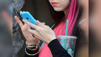 Police must get warrant before searching cellphones, rules US court