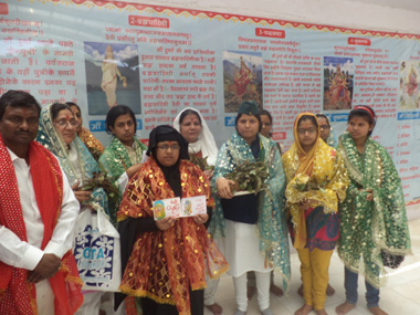 Good faith or bad politics? Women in Hijab chant Hanuman Chalisa Good faith or bad politics? Women in Hijab chant Hanuman Chalisa