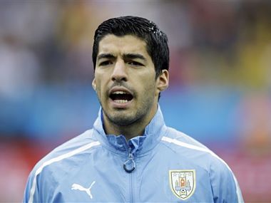 World Cup 2014: Not sending off Suarez was ridiculous, says Italy's Chiellini World Cup 2014: Not sending off Suarez was ridiculous, says Italy's Chiellini