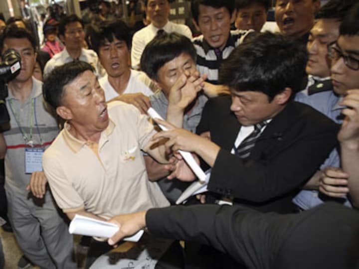 Trial begins for South Korean ferry disaster, crew charged with negligence