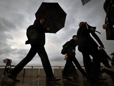 Citigroup eyes more wallet share from smaller clients, to hire 100 bankers in Asia Citigroup eyes more wallet share from smaller clients, to hire 100 bankers in Asia