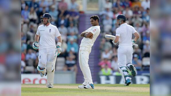 England v India: We'll have to rethink our four-bowler strategy, says Dhoni