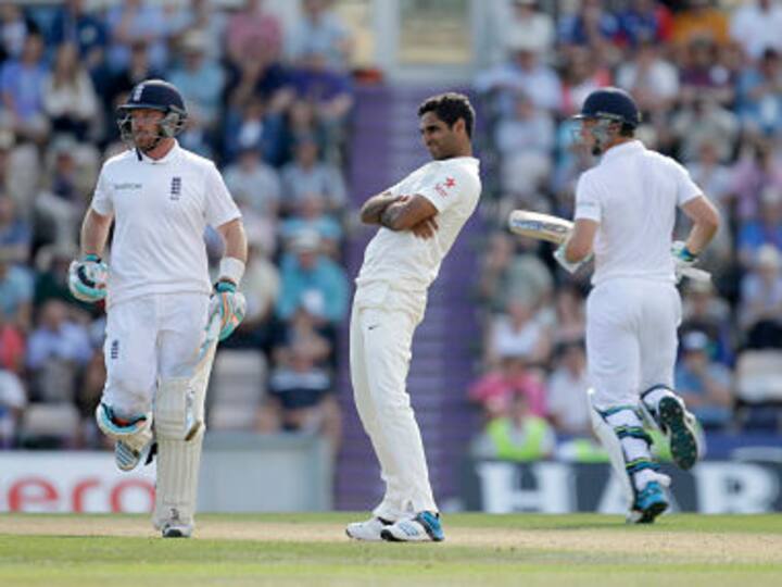England v India: We'll have to rethink our four-bowler strategy, says Dhoni