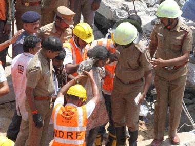 11 killed as wall collapses in Thiruvallur, Tamil Nadu 11 killed as wall collapses in Thiruvallur, Tamil Nadu