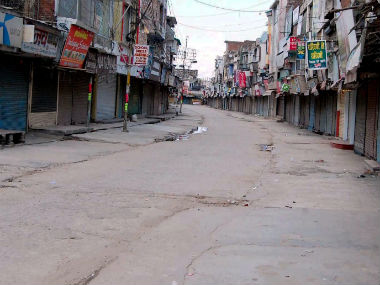 Saharanpur: Curfew relaxed for six hours, but shops remain closed Saharanpur: Curfew relaxed for six hours, but shops remain closed