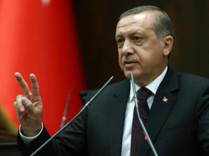 Minster's comments on women laughing no joke for anti-Erdogan Turks
