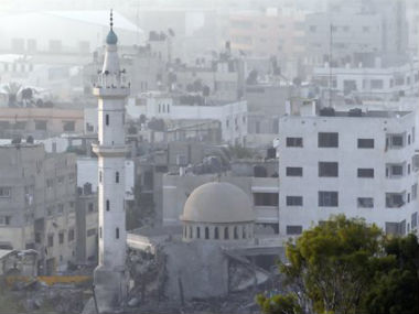 Israel continues punishing offensive, hits over 70 targets in Gaza Israel continues punishing offensive, hits over 70 targets in Gaza