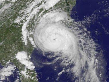 Hurricane Arthur strengthens, makes landfall on US east coast Hurricane Arthur strengthens, makes landfall on US east coast