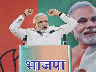 Work for a 'Congress mukt' Maharashtra, Modi tells BJP workers