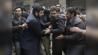 Seven killed, 4 injured in roadside blast in northwestern Pakistani city