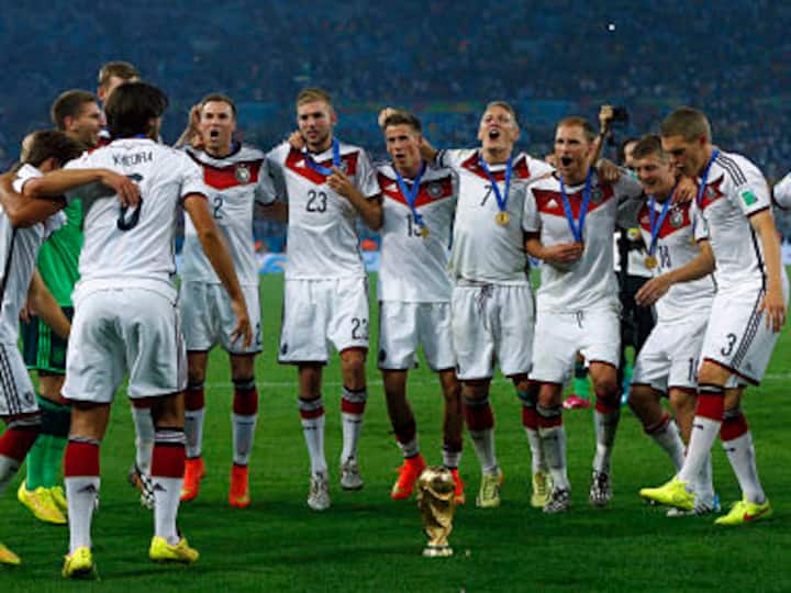 German soccer boss says players' 'gaucho' dance not disrespectful