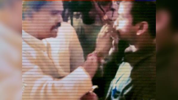 Shiv Sena MP force-feeding Muslim: NSUI protests outside Parliament