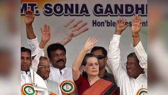 Sonia Gandhi holds meeting over LoP issue with Cong MPs