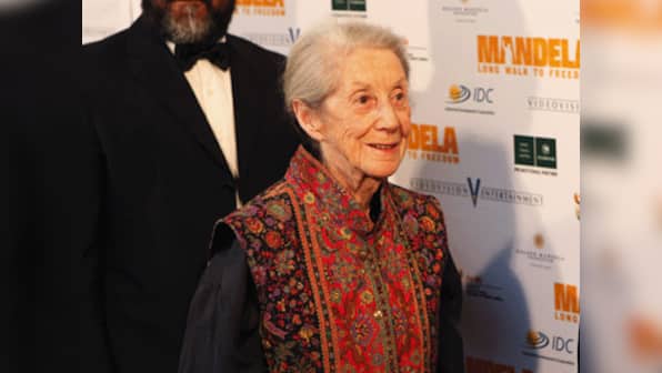 Nadine Gordimer: Nobel laureate anti-apartheid author dies at 90 