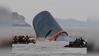 South Korea ferry disaster: Owner hid in cabin wall, suitcases of cash at hand