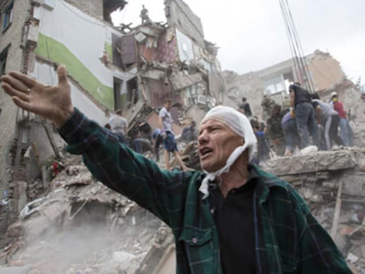 Airstrike in eastern Ukraine leaves 11 civilians dead