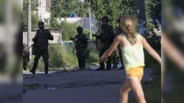Death toll mounts to 8 as clashes intensify in Ukraine 