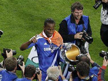 Jose Mourinho hails departing Chelsea legend Didier Drogba Jose Mourinho hails departing Chelsea legend Didier Drogba
