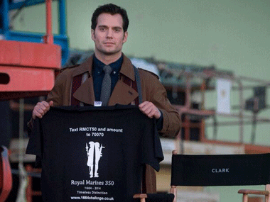 First look at Henry Cavill as Clark Kent in Batman v Superman First look at Henry Cavill as Clark Kent in Batman v Superman