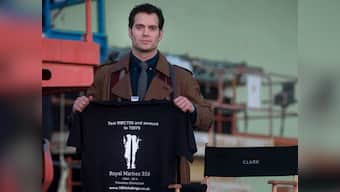 First look at Henry Cavill as Clark Kent in Batman v Superman